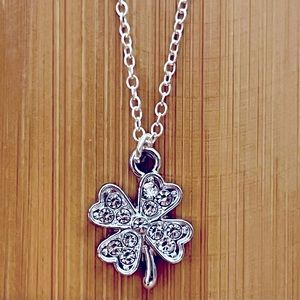 New Cute Rhinestone Four Leaf  Clover Charm Necklace On 925 Silver Chain